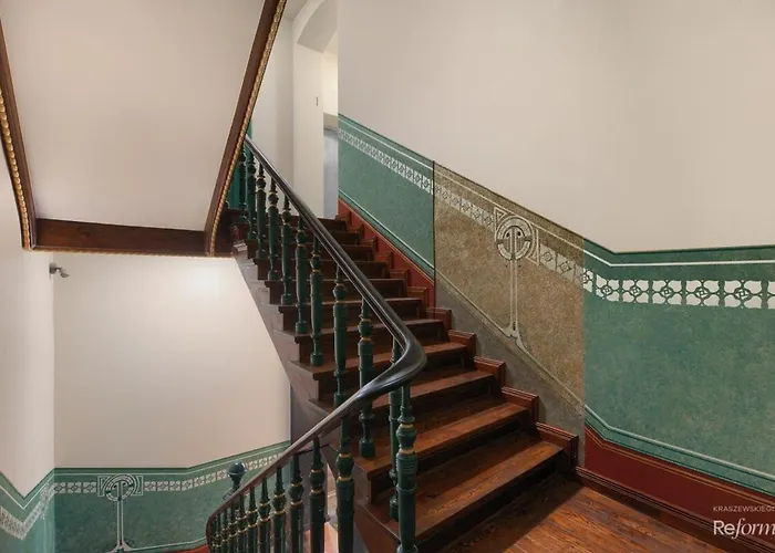 Daire Between The Roofs Of Jezyce *