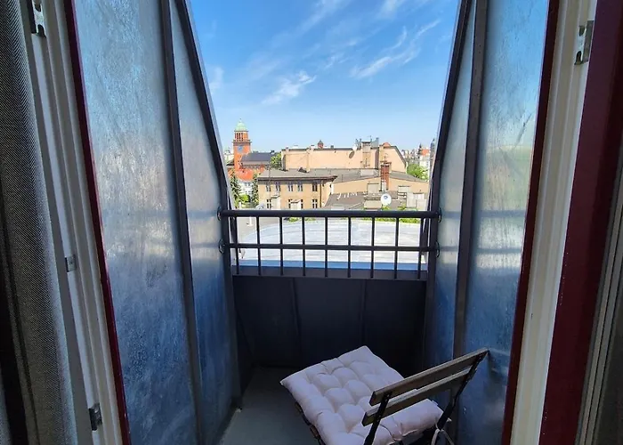 Daire Between The Roofs Of Jezyce *