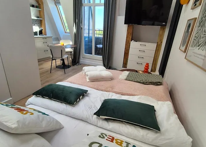 Daire Between The Roofs Of Jezyce *